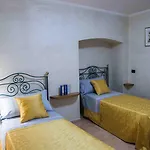 Vittoria Affittacamere 4*