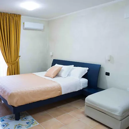 Vittoria 4* Salerno