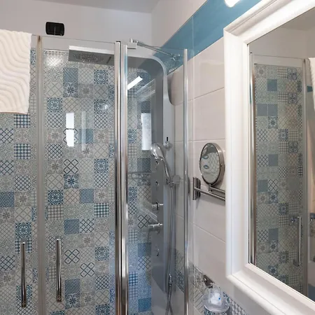 Vittoria 4*